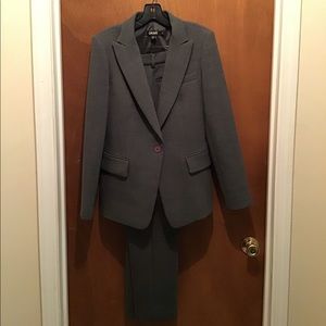 Complete Wool Blend Pantsuit